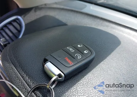 2020 Chrysler 300 Touring L из США, поврежденный, VIN 2C3CCAAG2LH193987